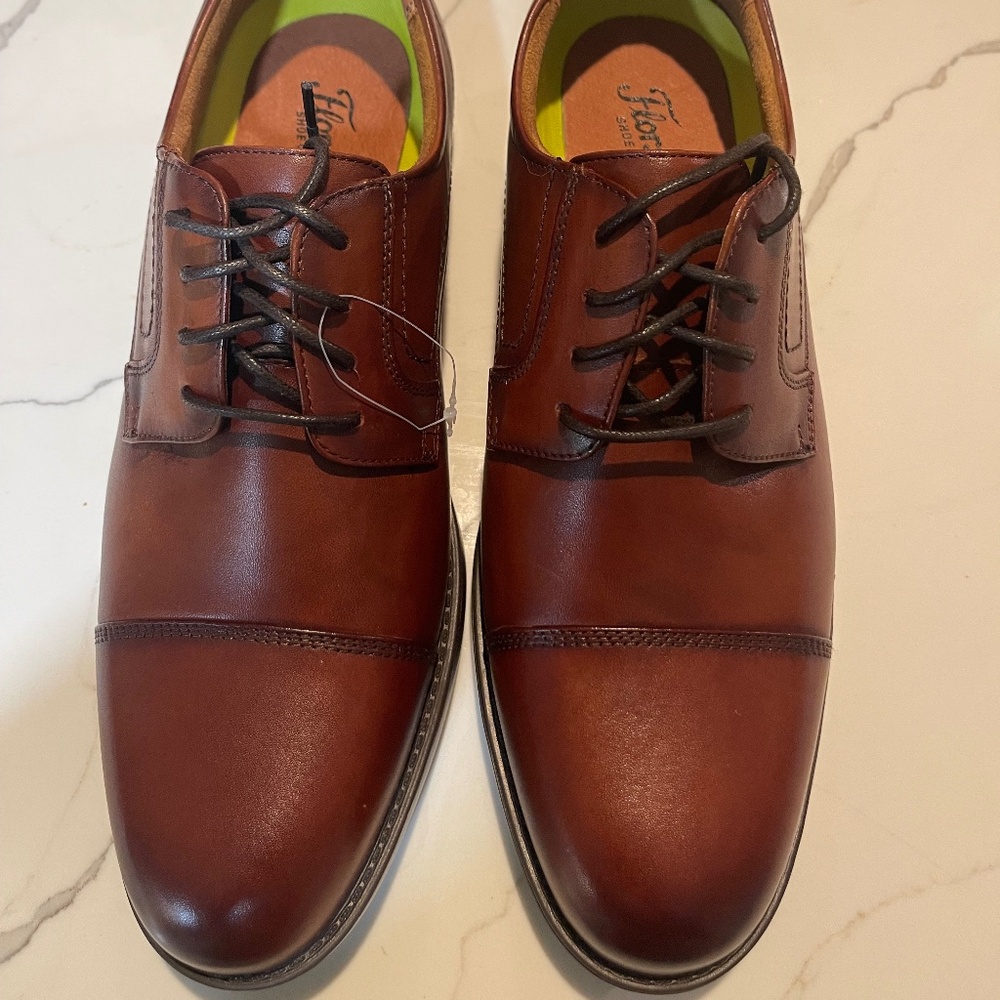 Florsheim BNIB brown cap toe oxfords 8.5 M